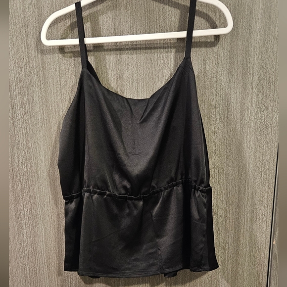 0X Peplum Wrap Tank - Picture 4 of 4